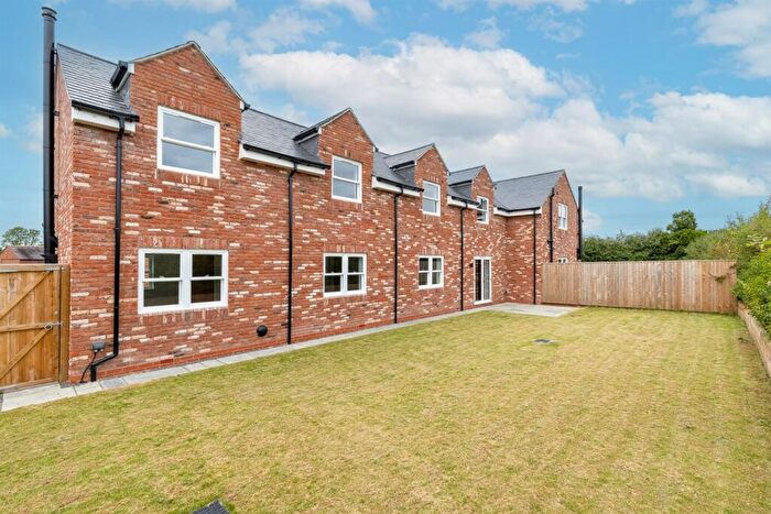 4 Bedroom Semi-Detached House For Sale In The Green, Long Lane, Wettenhall, CW7