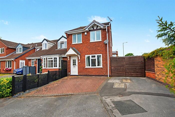 3 Bedroom Semi-detached House For Sale In Wheat Close, Nottingham, NG8