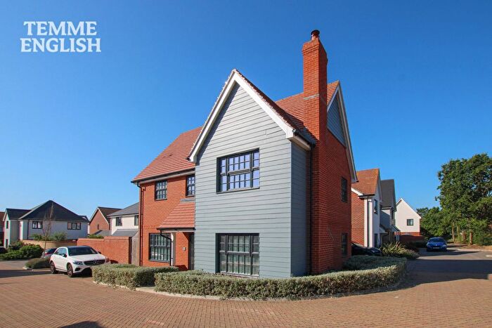 3 Bedroom Detached House For Sale In Clark Street, Langdon Hills, - Generous Corner Plot!, SS16