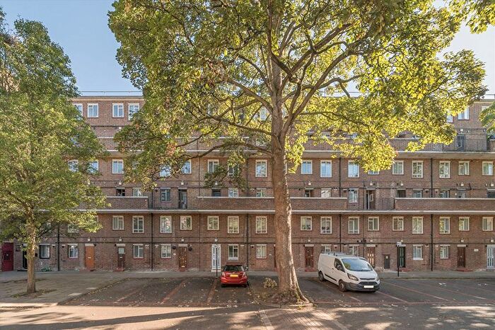 2 Bedroom Flat To Rent In Essex Road, Islington, N1