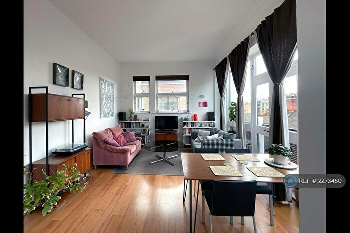 1 Bedroom Flat To Rent In Bow Quarter, London, E3