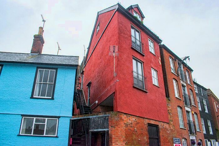 2 Bedroom Apartment To Rent In High Street, Dunmow, CM6