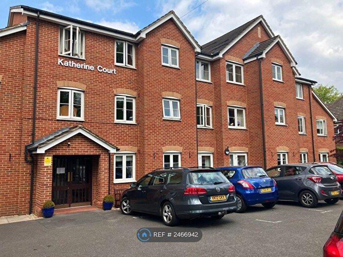 2 Bedroom Flat To Rent In Upper Gordon Road, Camberley, GU15