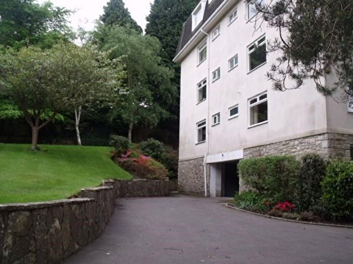 2 Bedroom Flat To Rent In Glenferness Avenue, Bournemouth, BH4