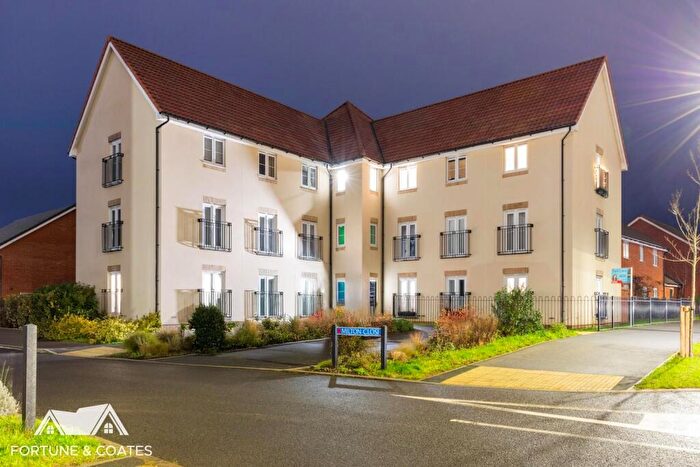 2 Bedroom Flat For Sale In Newland Avenue, Bishop's Stortford, CM23