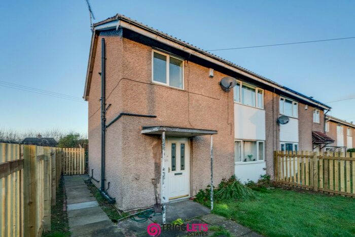3 Bedroom Semi-Detached House To Rent In Symonds Avenue, Rotherham S62
