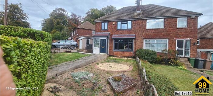 3 Bedroom Semi Detached House For Sale In Rossfold Road, Luton, Bedfordshire, LU3