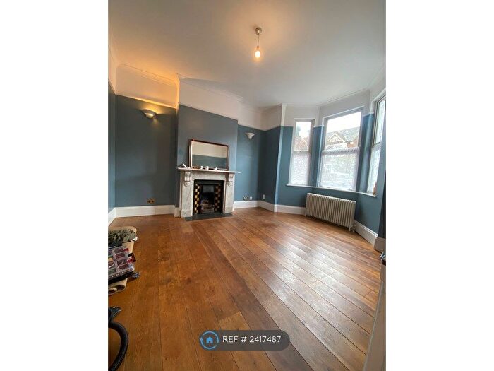 5 Bedroom Detached House To Rent In Davenport Road, Catford, SE6