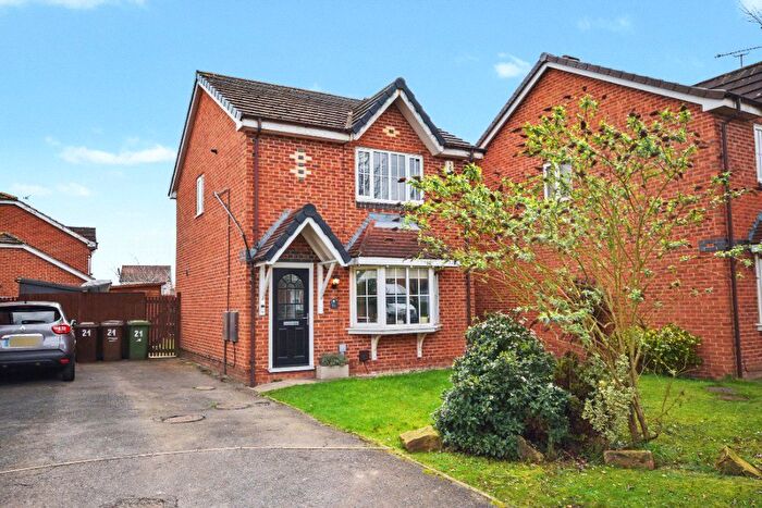 3 Bedroom Detached House For Sale In Clover Walk, Upton, Pontefract, West Yorkshire, WF9