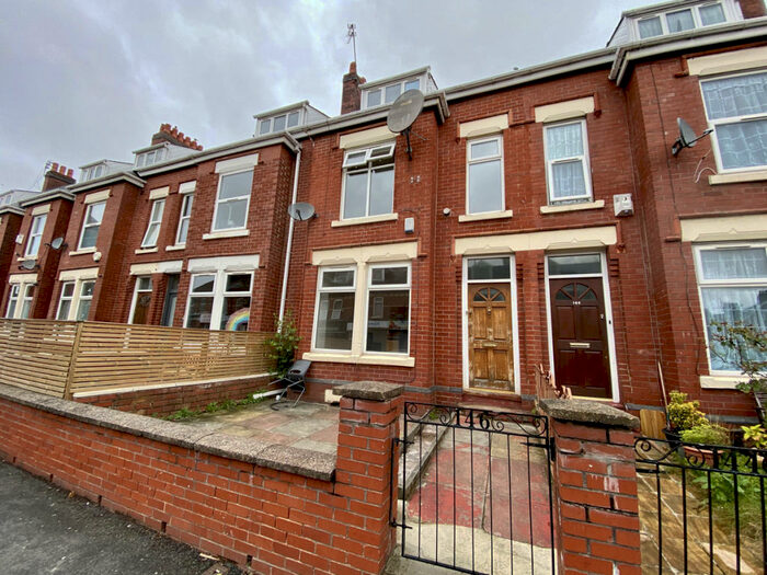 4 Bedroom Terraced House To Rent In Ayres Road, Manchester, M16