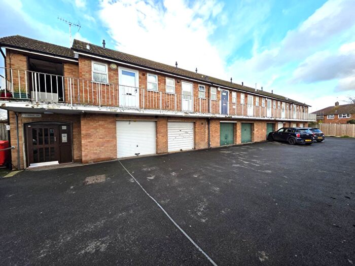 1 Bedroom Flat To Rent In Boundary Court, Welwyn Garden City, AL7