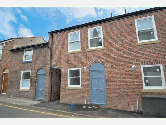 2 Bedroom Terraced House To Rent In Pierce Street, Macclesfield, SK11