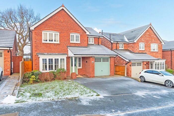 4 Bedroom Detached House For Sale In Llys Cwyfan, Oakenholt, CH6