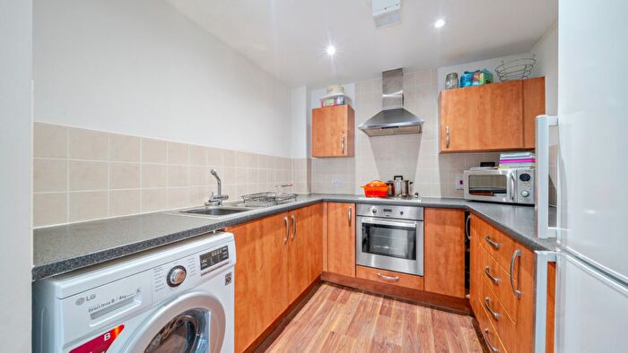 1 Bedroom Flat For Sale In Candle St, London, E1