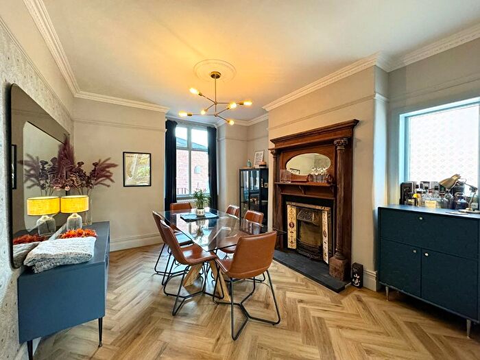 5 Bedroom Semi-Detached House For Sale In Cromwell Road, Stretford, M32