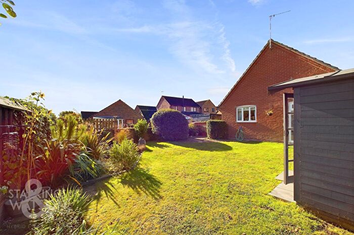 2 Bedroom Detached Bungalow For Sale In Elizabeth Bonhote Close, Bungay, NR35