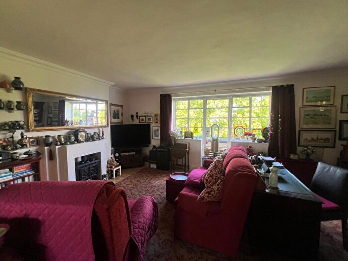 2 Bedroom Apartment For Sale In Viceroy Close, Edgbaston, Birmingham, B5