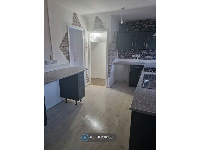 3 Bedroom Terraced House To Rent In Lindfield Road, Nottingham, NG8