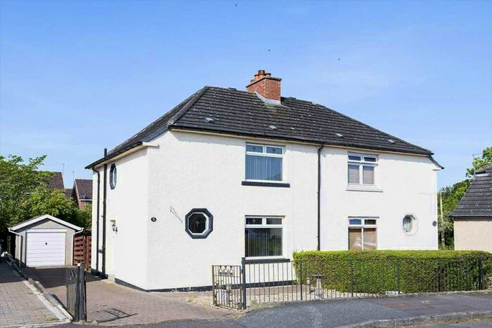 3 Bedroom Semi-Detached House To Rent In Wallace Crescent, FK2