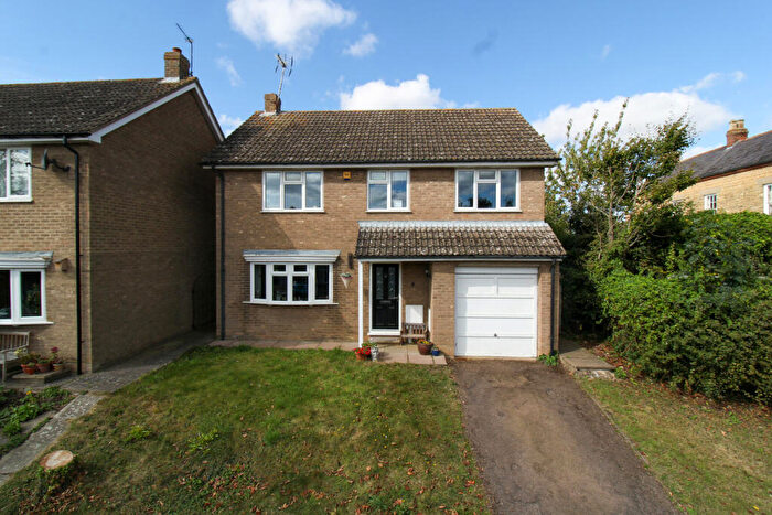 4 Bedroom Detached House For Sale In Bridge Meadow, Northampton, NN7