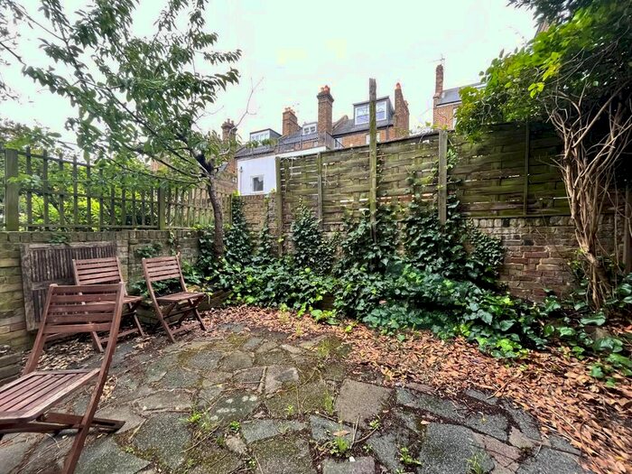 1 Bedroom Flat To Rent In Courthope Road, Hampstead, NW3