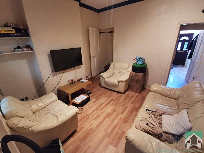 5 Bedroom Terraced House To Rent In Harrow Road, Birmingham, B29