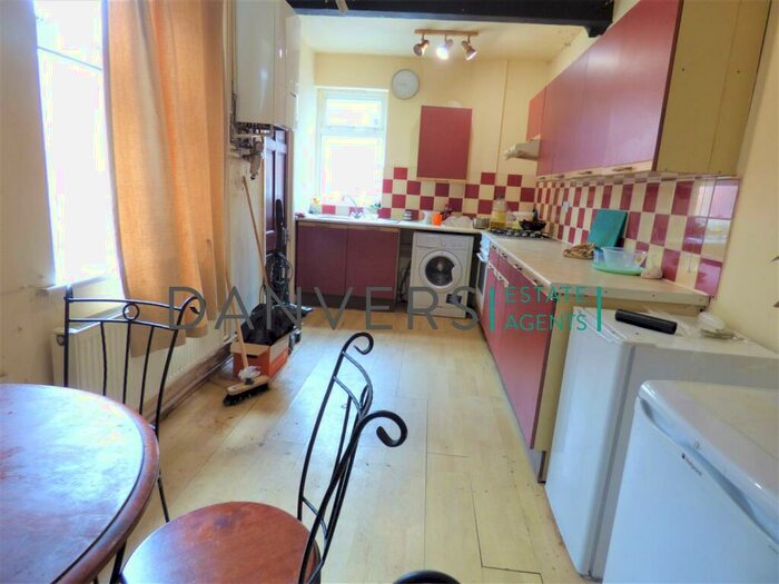 4 Bedroom Terraced House To Rent In Luther Street, Leicester, LE3