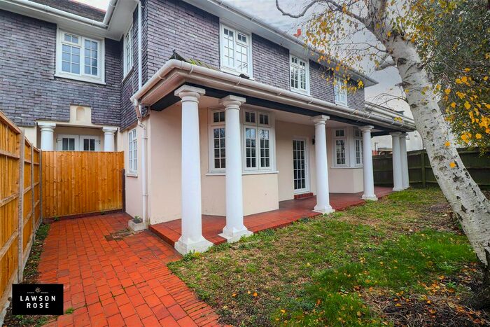 4 Bedroom Property To Rent In Copnor Road, Portsmouth, PO3