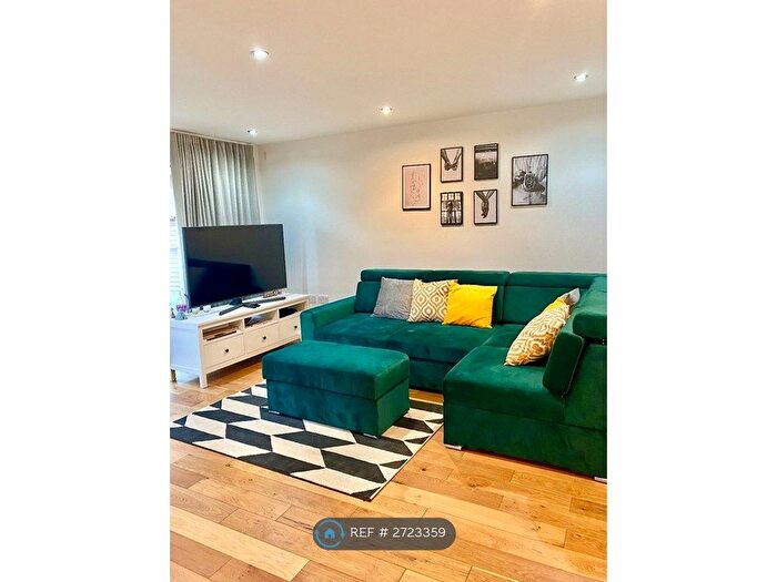 1 Bedroom Flat To Rent In Offenham Road, London, SW9