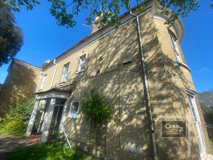 1 Bedroom Flat For Sale In |Ref: |, Millbrook Road West, Southampton, SO15