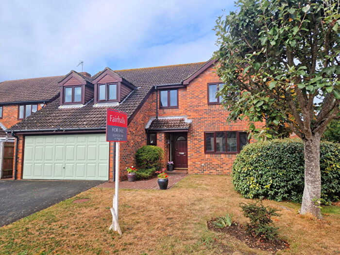 4 Bedroom Detached House For Sale In Atkinson Close, Alverstoke, Gosport, PO12