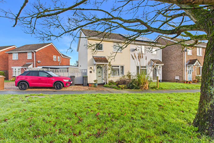 3 Bedroom Semi Detached House For Sale In Victoria Close, Thurston, Bury St. Edmunds, Suffolk, IP31