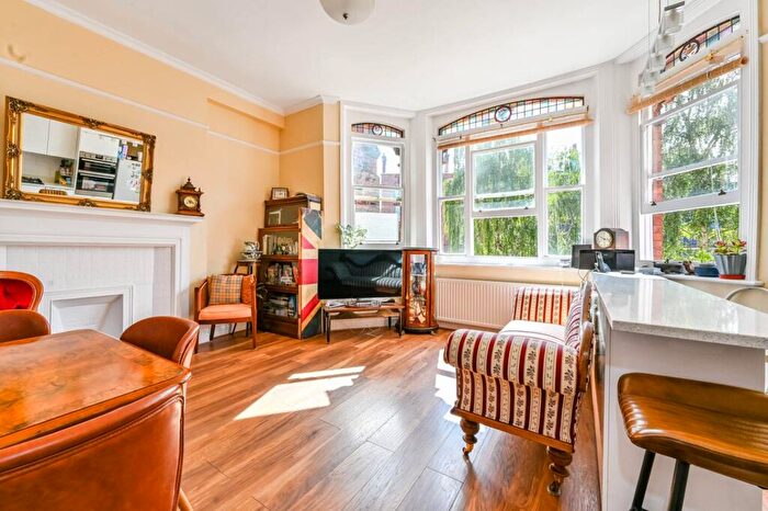 2 Bedroom Flat For Sale In Greencroft Gardens, South Hampstead, London, NW6