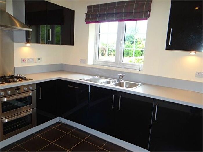 3 Bedroom Terraced House To Rent In Brudenell Close, Amersham, HP6