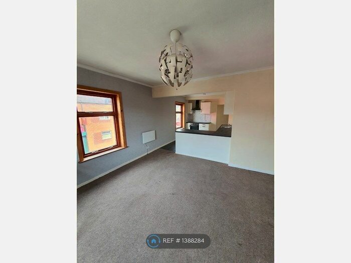 2 Bedroom Flat To Rent In Junction Lane, St Helens, WA9