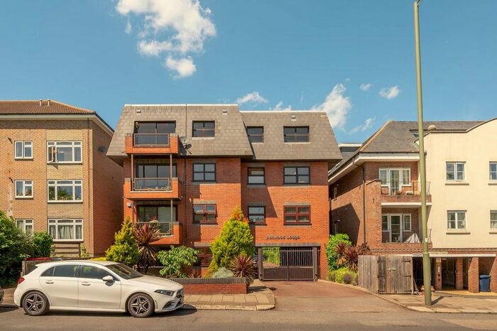 1 Bedroom Maisonette To Rent In Station Road, Barnet, EN5