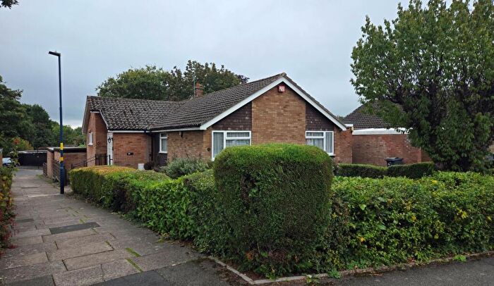 3 Bedroom Bungalow For Sale In Minley Avenue, Harborne, Birmingham, West Midlands, B17