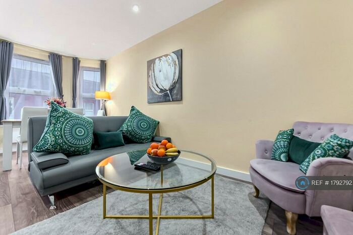 2 Bedroom Flat To Rent In Gravely House, London, SE8