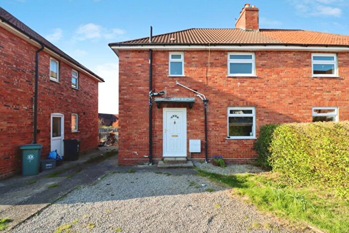 3 Bedroom Semi Detached House For Sale In The Rosery, Fishponds, Bristol, BS16