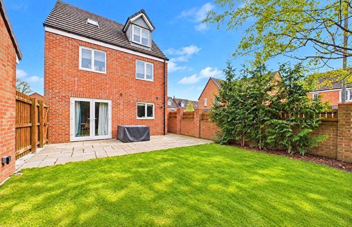 4 Bedroom Detached House For Sale In Holme Farm Way, Pontefract, WF8