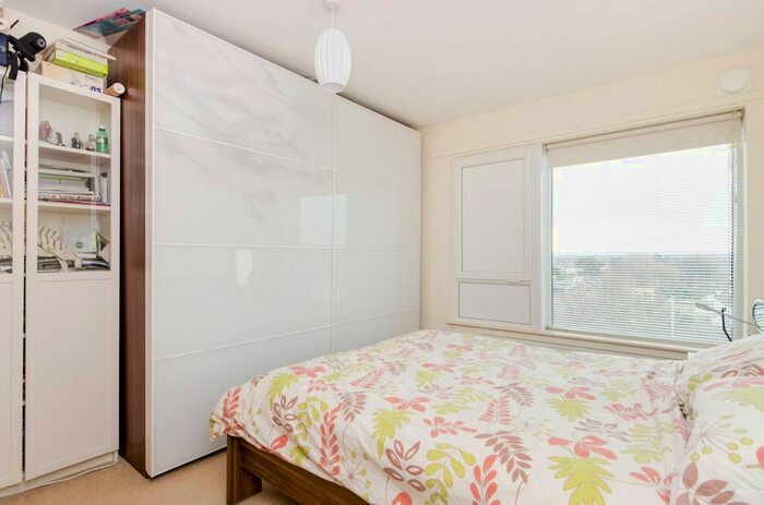 2 Bedroom Flat To Rent In Elm Grove, Wimbledon, London, SW19