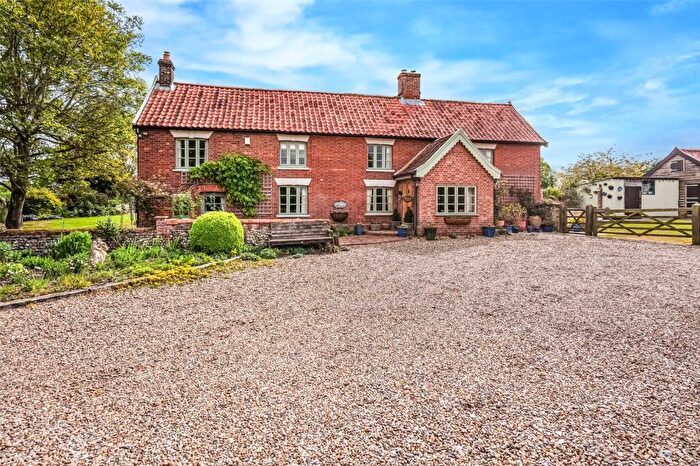5 Bedroom Equestrian Facility For Sale In Fen Street, Redgrave, Diss, Suffolk, IP22