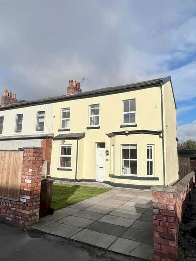 3 Bedroom Semi-Detached House To Rent In Upper Aughton Road, Birkdale, Southport, PR8