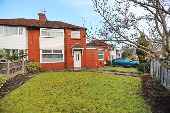 3 Bedroom Semi-Detached House For Sale In Derby Road, Whitefield, M45