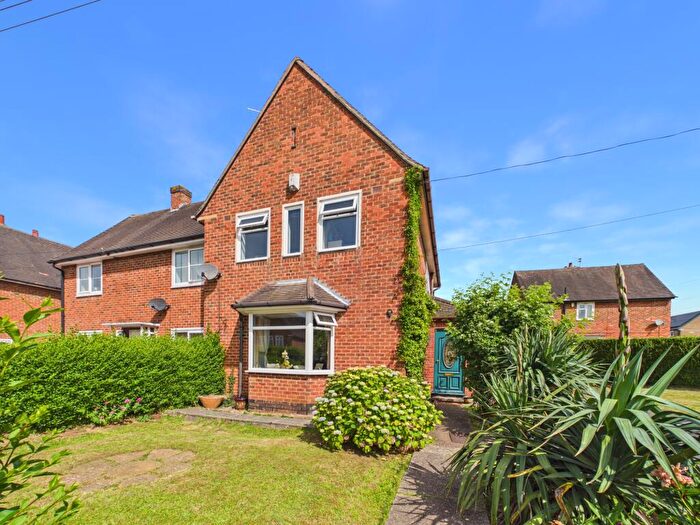 3 Bedroom Semi Detached House For Sale In Meadow Way, Chellaston, DE73