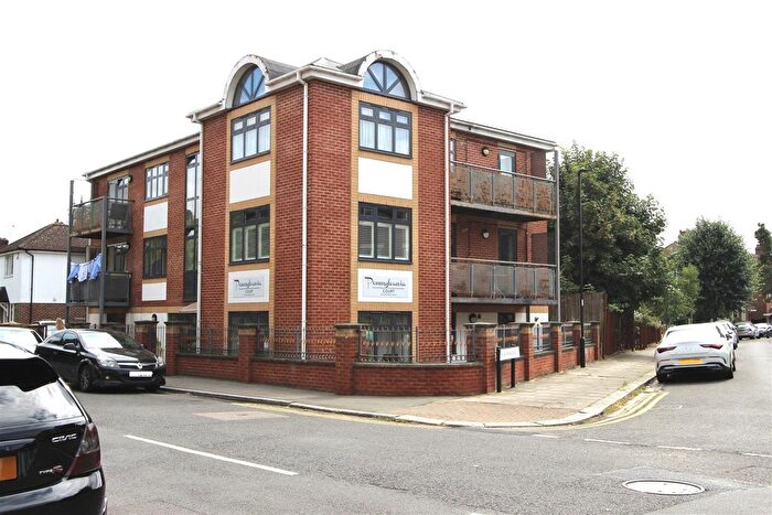 2 Bedroom Flat For Sale In Pennsylvania Court, Elm Park Road, London, N21