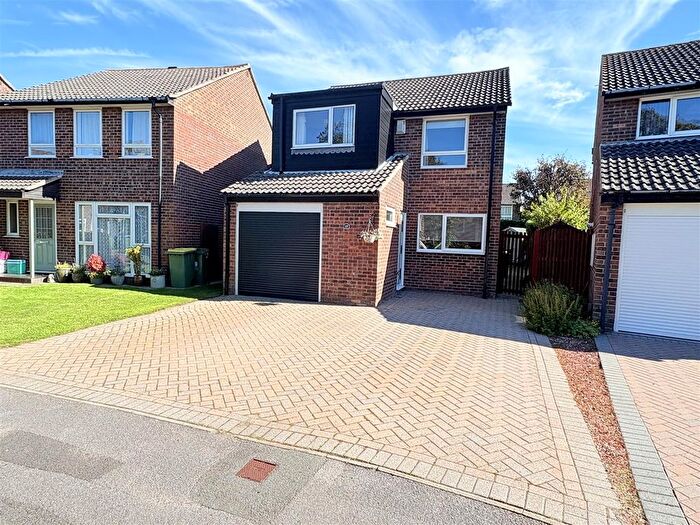 3 Bedroom Detached House For Sale In Malin Close, Stubbington, Fareham, PO14