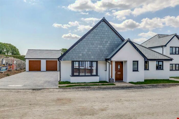 2 Bedroom Detached Bungalow For Sale In The Meadows, Yelverton, Devon, PL20