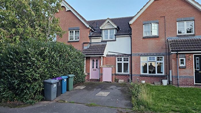2 Bedroom Town House For Sale In Nightingale Way, Bingham, NG13