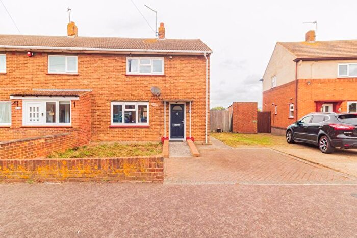 2 Bedroom End Of Terrace House For Sale In Queensway, Sheerness, ME12